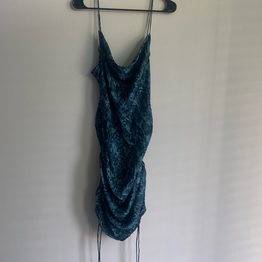 Free people Day To Night Printed Slip Dress Indigo Combo Size Large - Picture 2 of 2